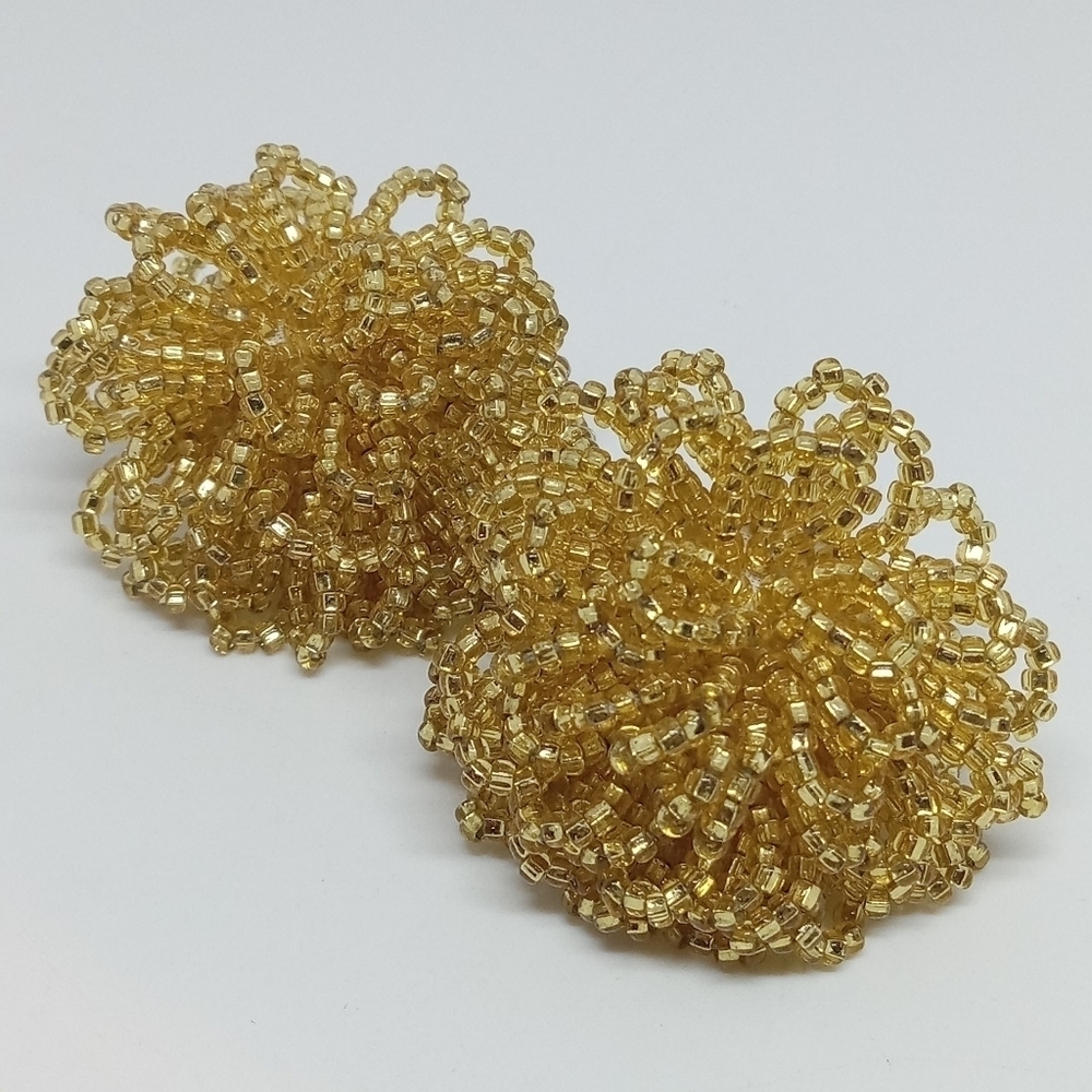 * vintage gold tone glass seed beads flower puff dramatic clip on earrings